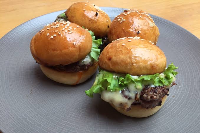 Panduan Menyiapkan Bahan Burger untuk Menu Praktis Setiap Hari